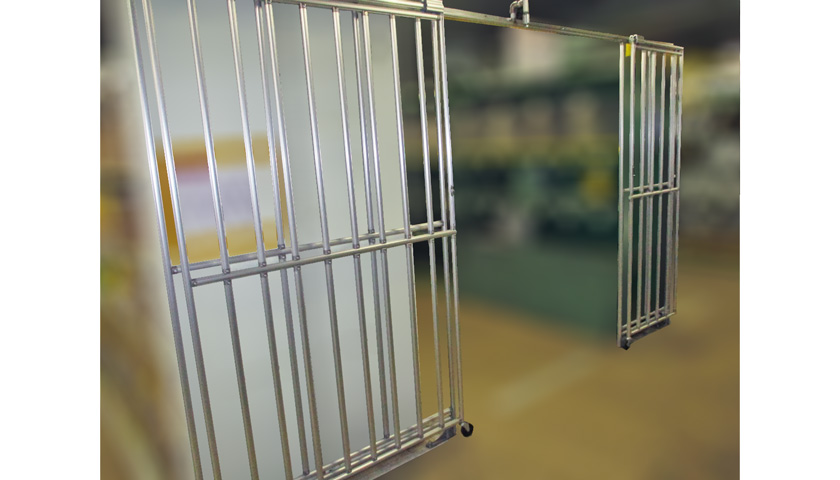 アルミパイプ製大型扉